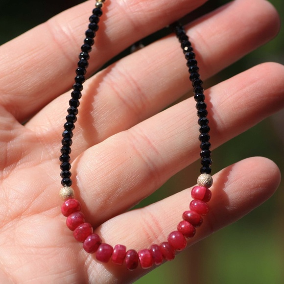 Stunning Natural Black Spinel and Ruby Bracelet 14K Yellow Gold Filled , 7.5" - - Picture 2 of 8
